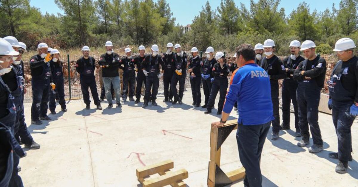 Bodrum Belediyesi Arama Kurtarma Ekibi’ne AFAD’dan eğitim