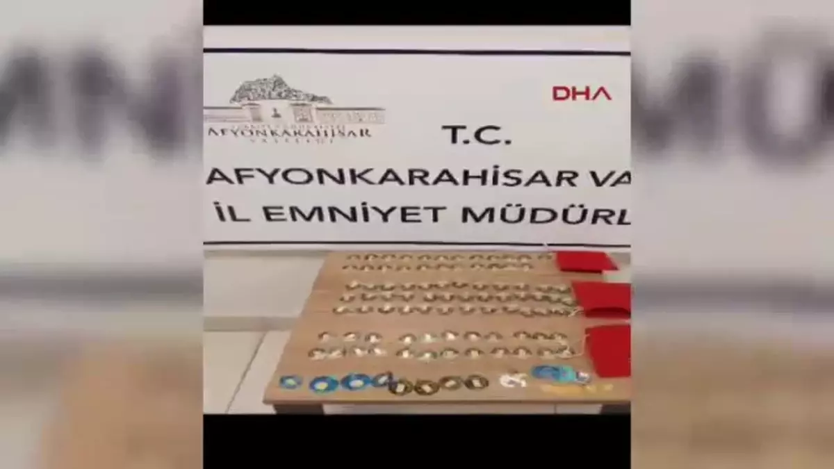 Sahte Altın Satmaya Çalışan İki Kişi Yakalandı