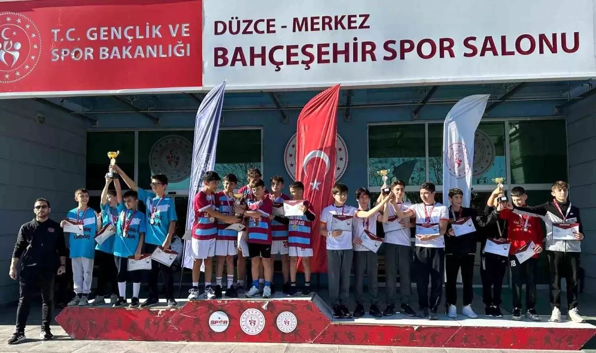 Düzce’de Kros Müsabakaları Düzenlendi